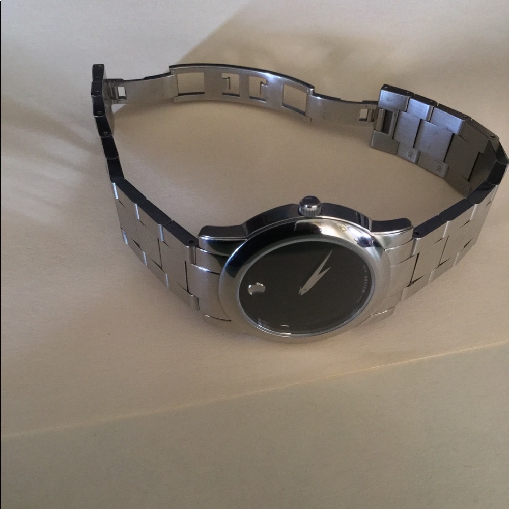 Movado Museum with black dial face - Picture 4 of 4